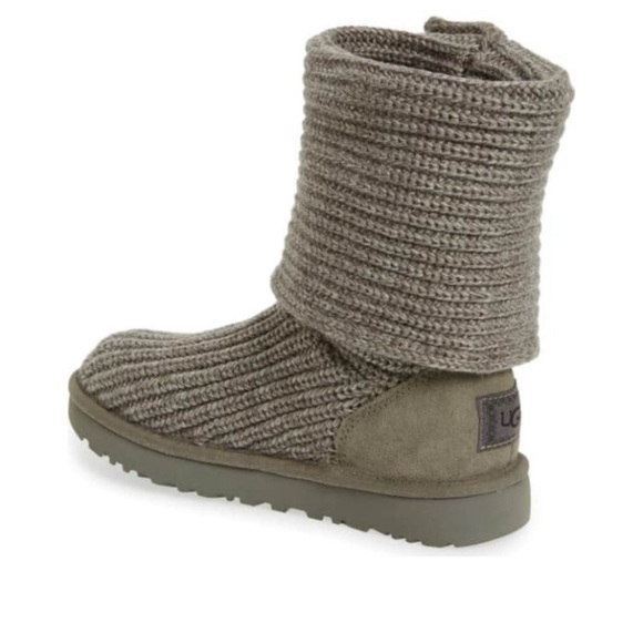 UGG NEW Woman’s Classic Cardy II Knit Boot - Picture 3 of 8